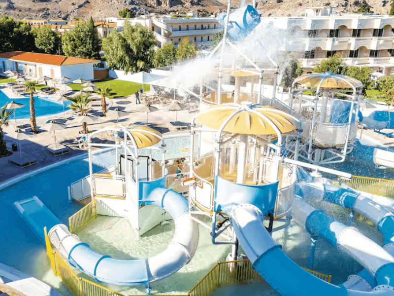toddler friendly hotels with a splash park
