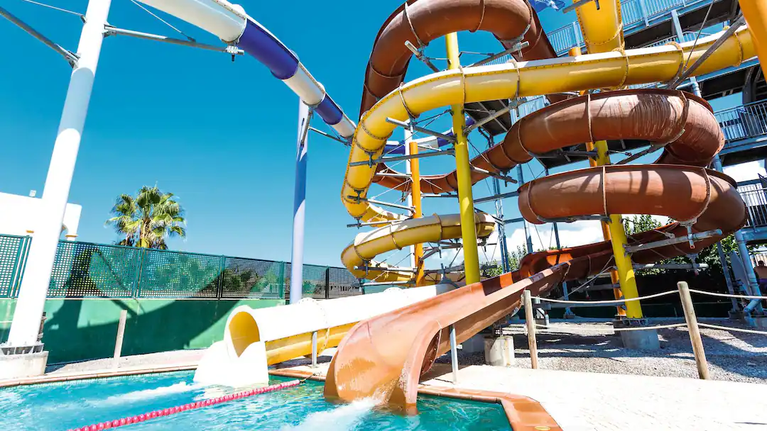 toddler friendly hotel with waterslides