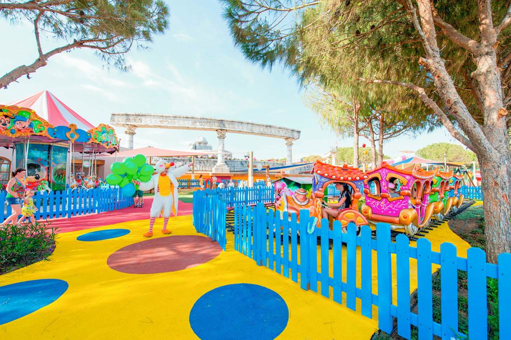 turkey hotel with kids club