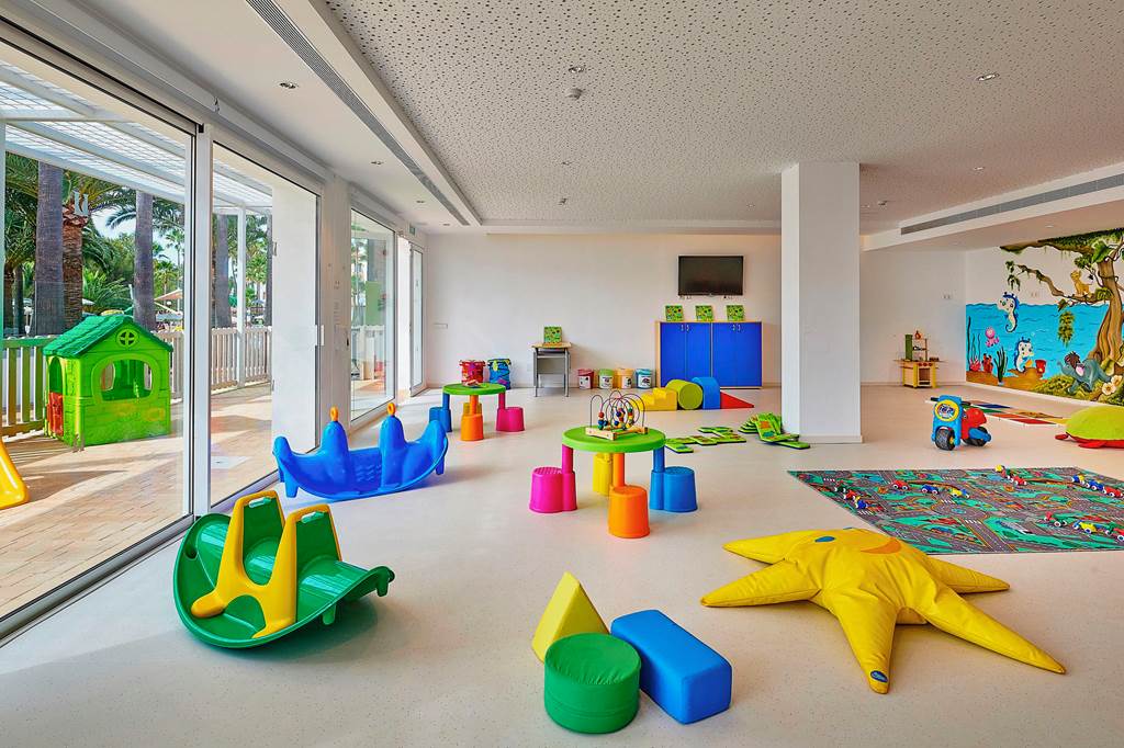 majorca hotels with splash parks