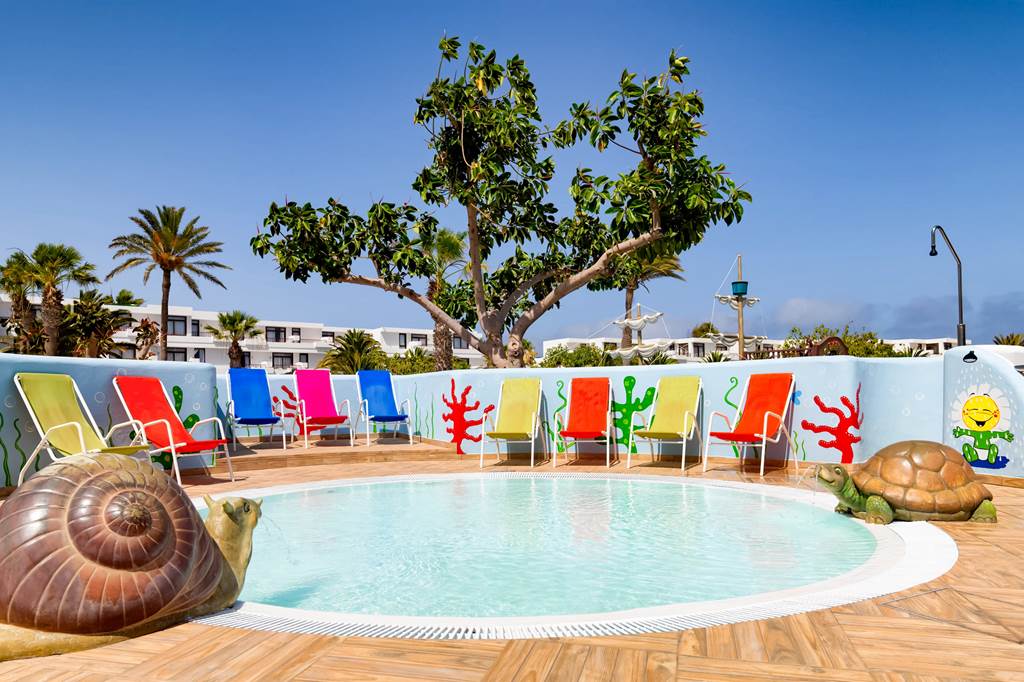 toddler-friendly holidays for 1-year olds: