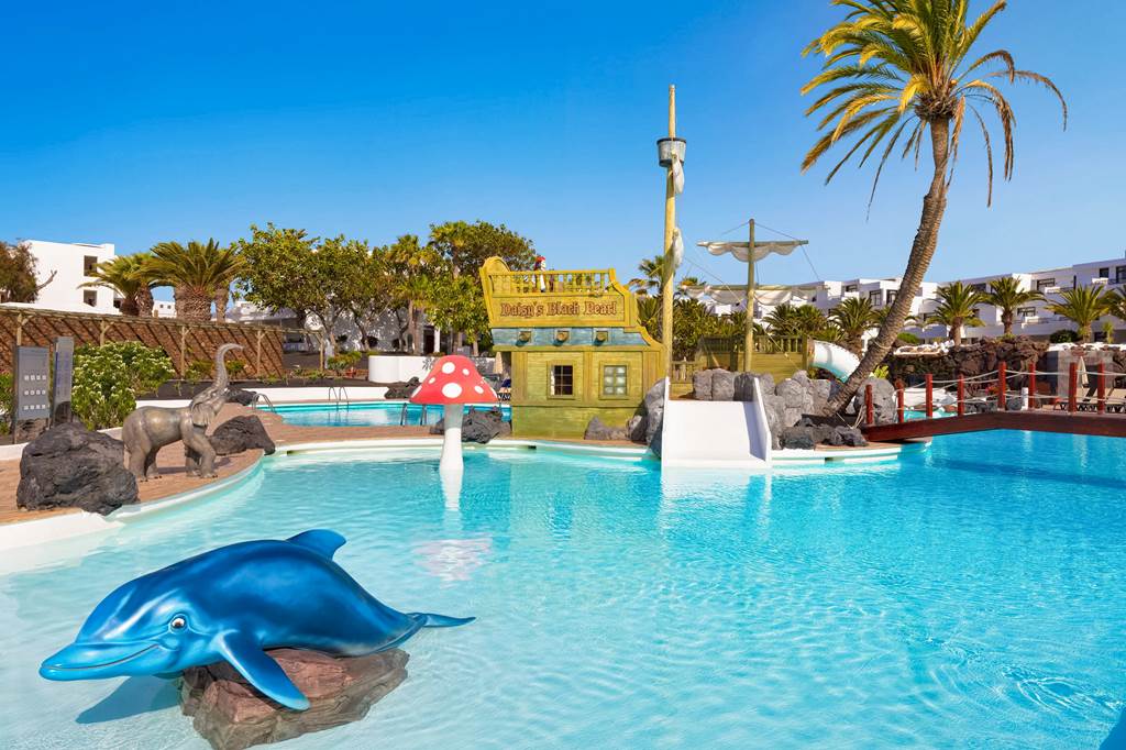 toddler-friendly holidays for 1-year olds: