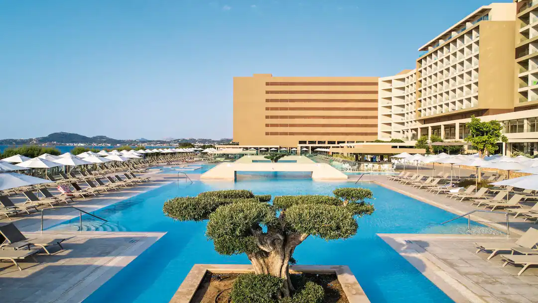 hotel with lazy rivers