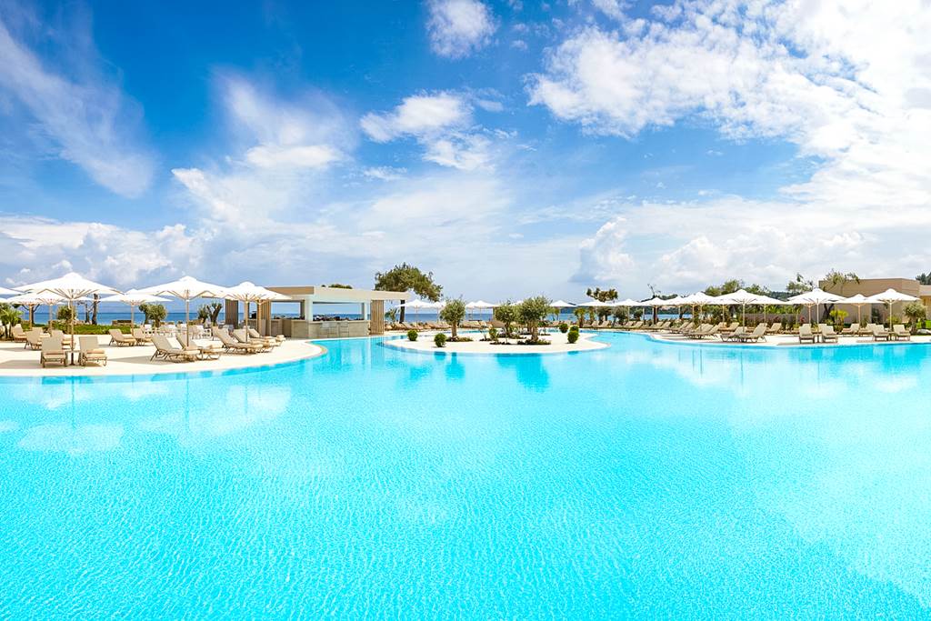 toddler-friendly holidays for 1-year olds: