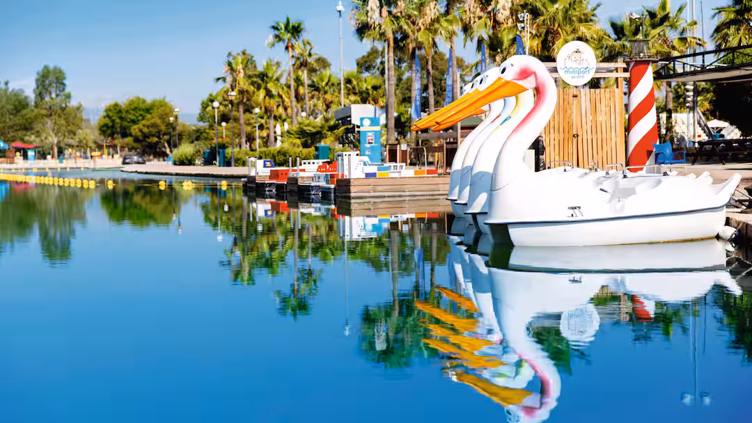 hotel with lazy rivers