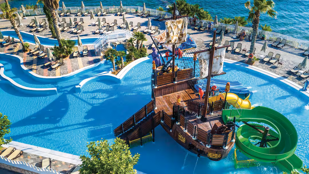hotel with lazy rivers