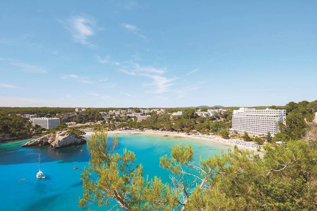 toddler-friendly holidays for 1-year olds: