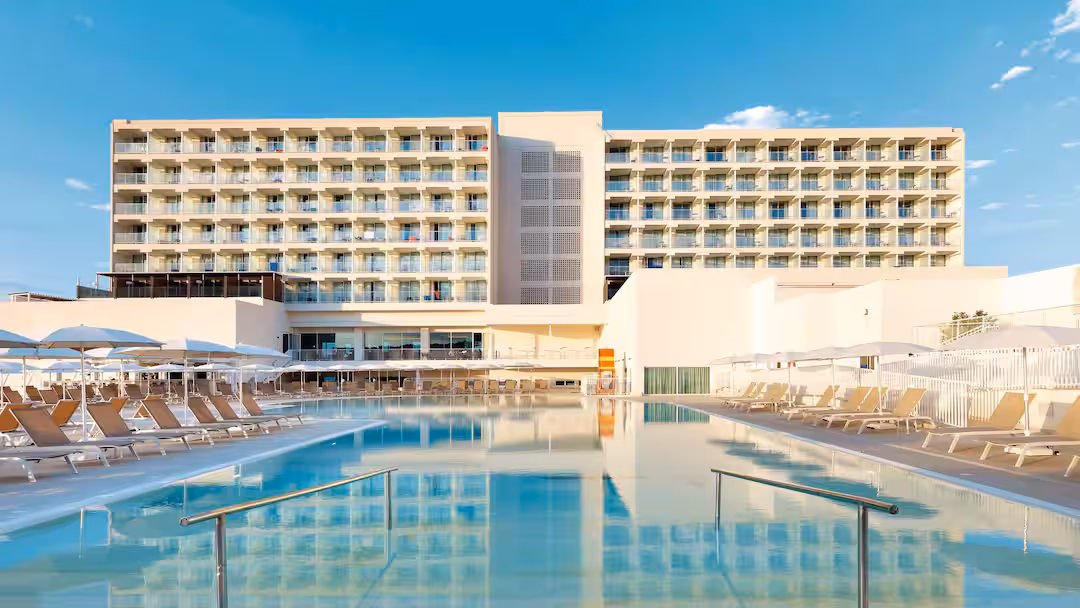 menorca hotels with splash parks