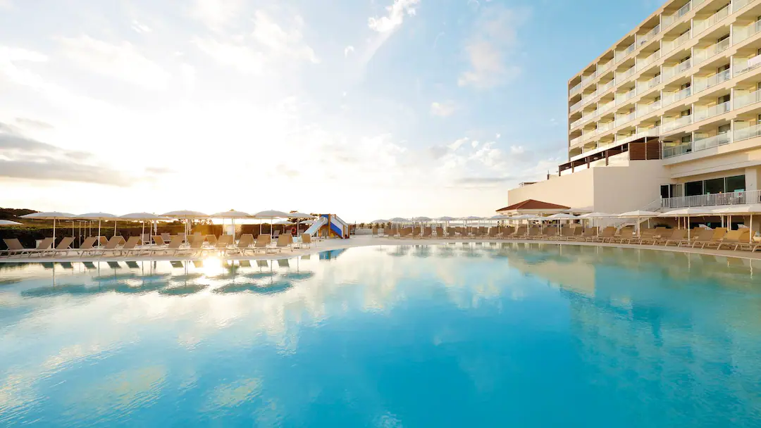 menorca hotels with splash parks