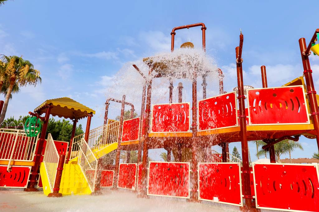 hotel in spain with splash parks