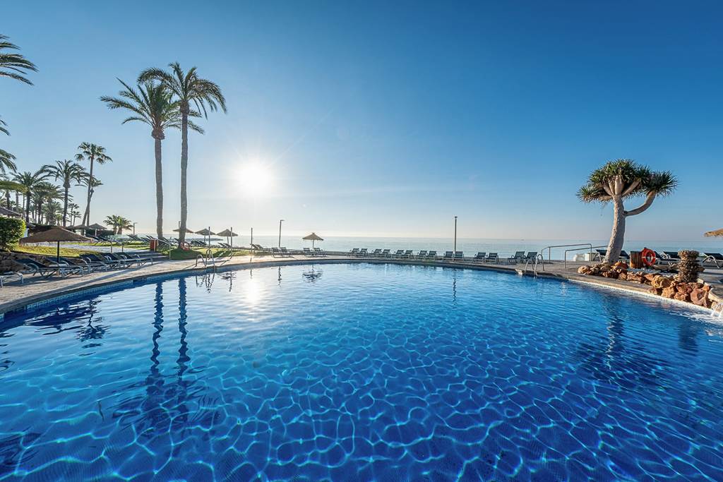 hotel in spain with splash parks