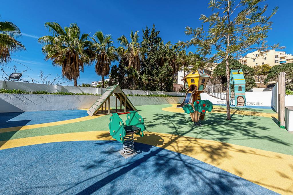 hotel in spain with splash parks