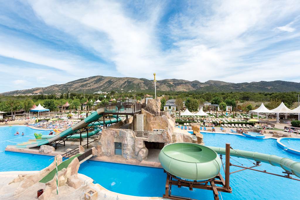 hotel in spain with splash parks