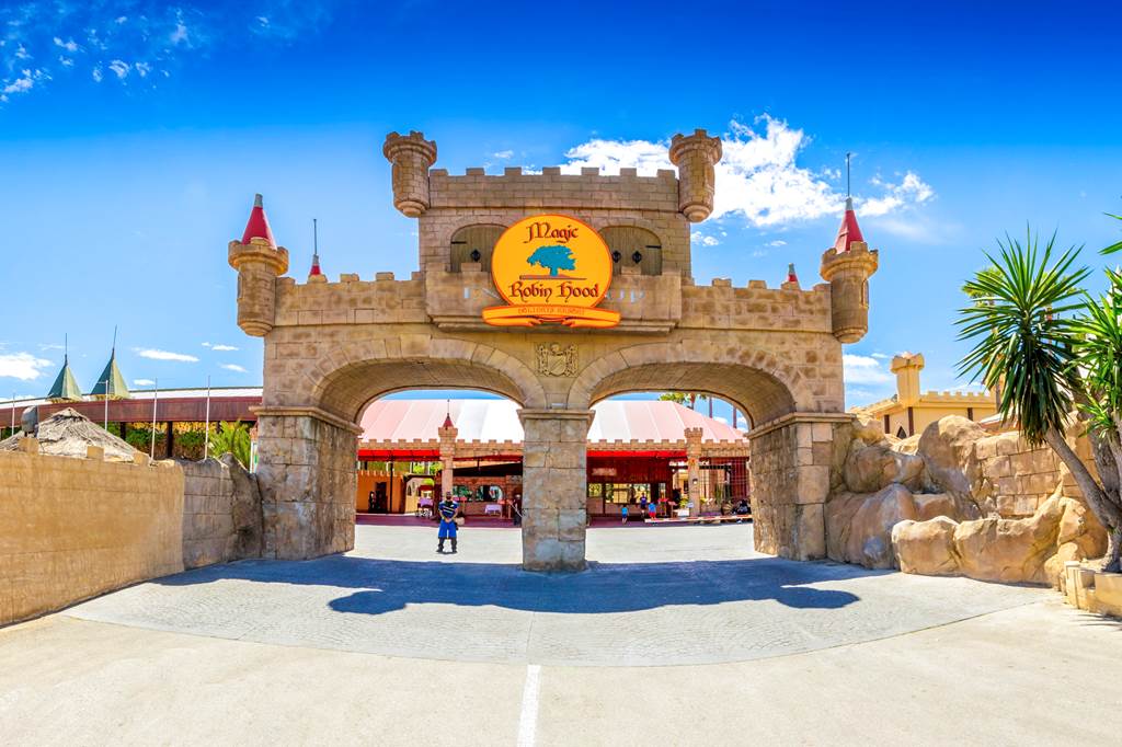 hotel in spain with splash parks