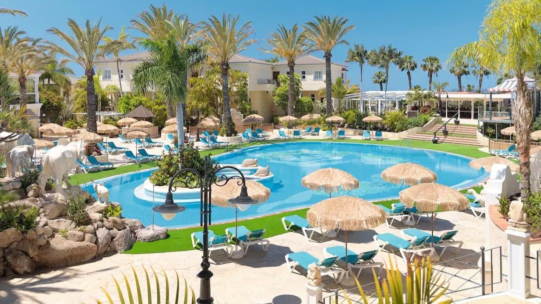 Tenerife hotels with splash parks