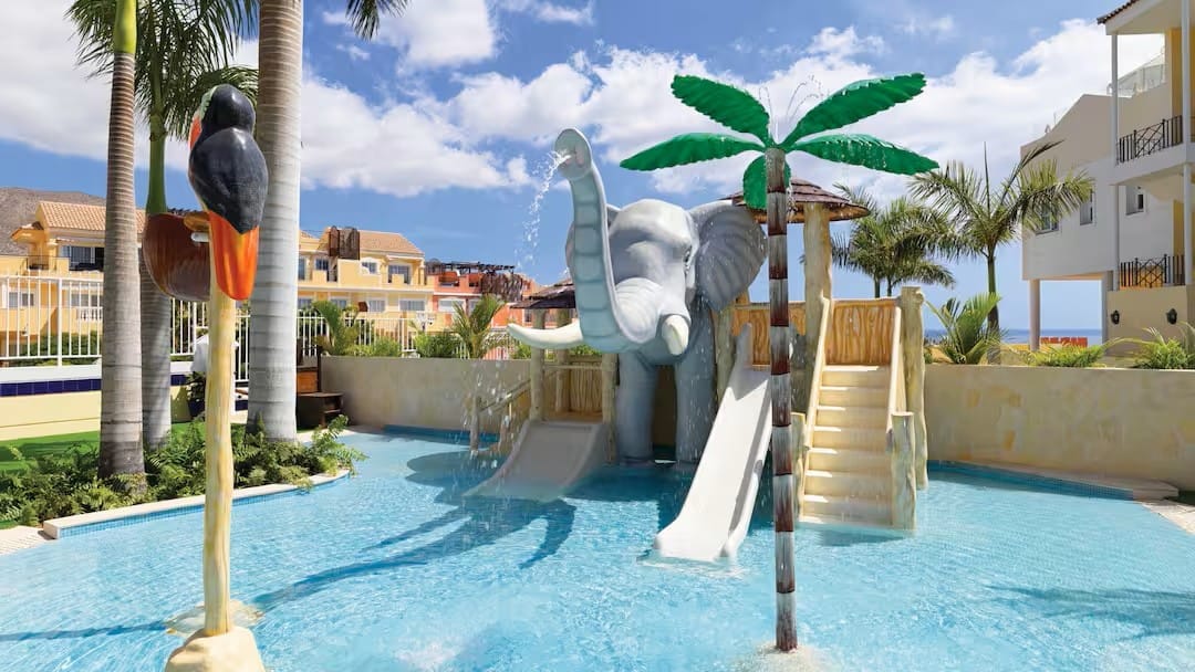 Tenerife hotels with splash parks