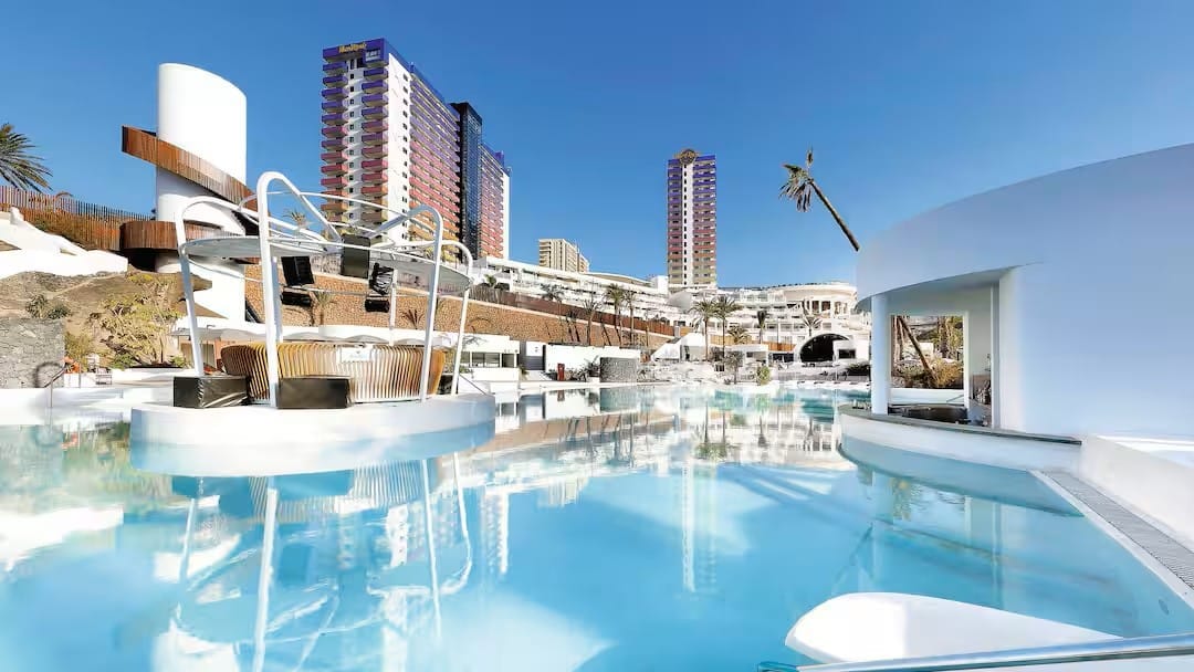 Tenerife hotels with splash parks