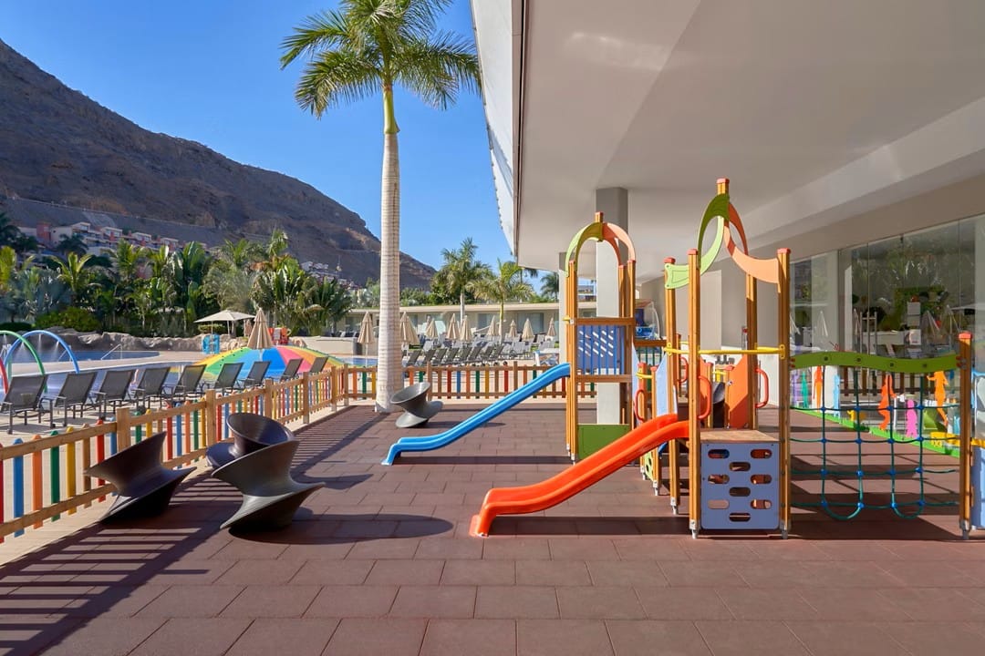 hotels with family rooms