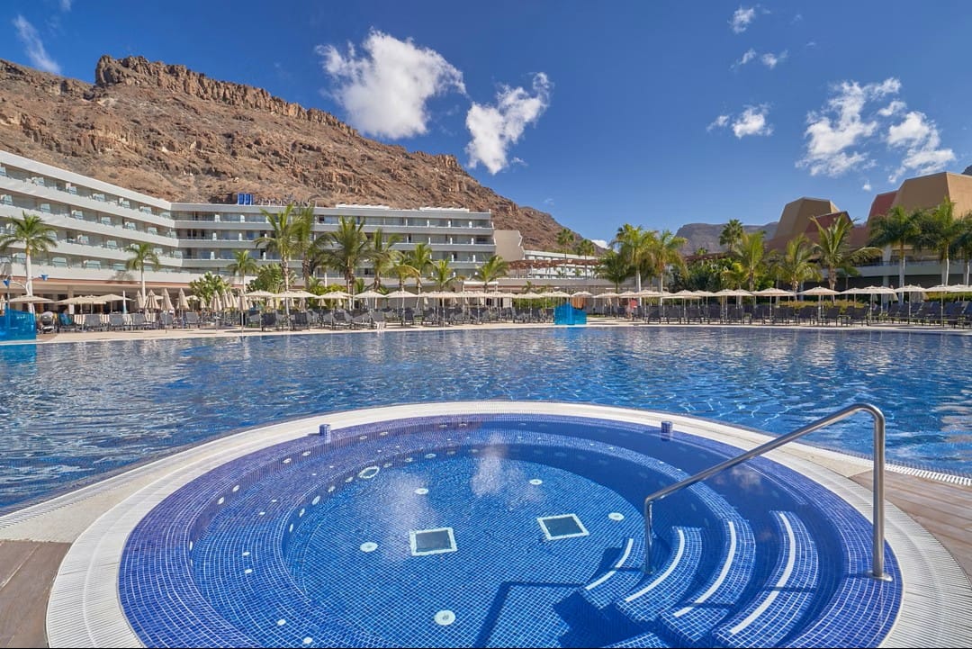 hotels with family rooms