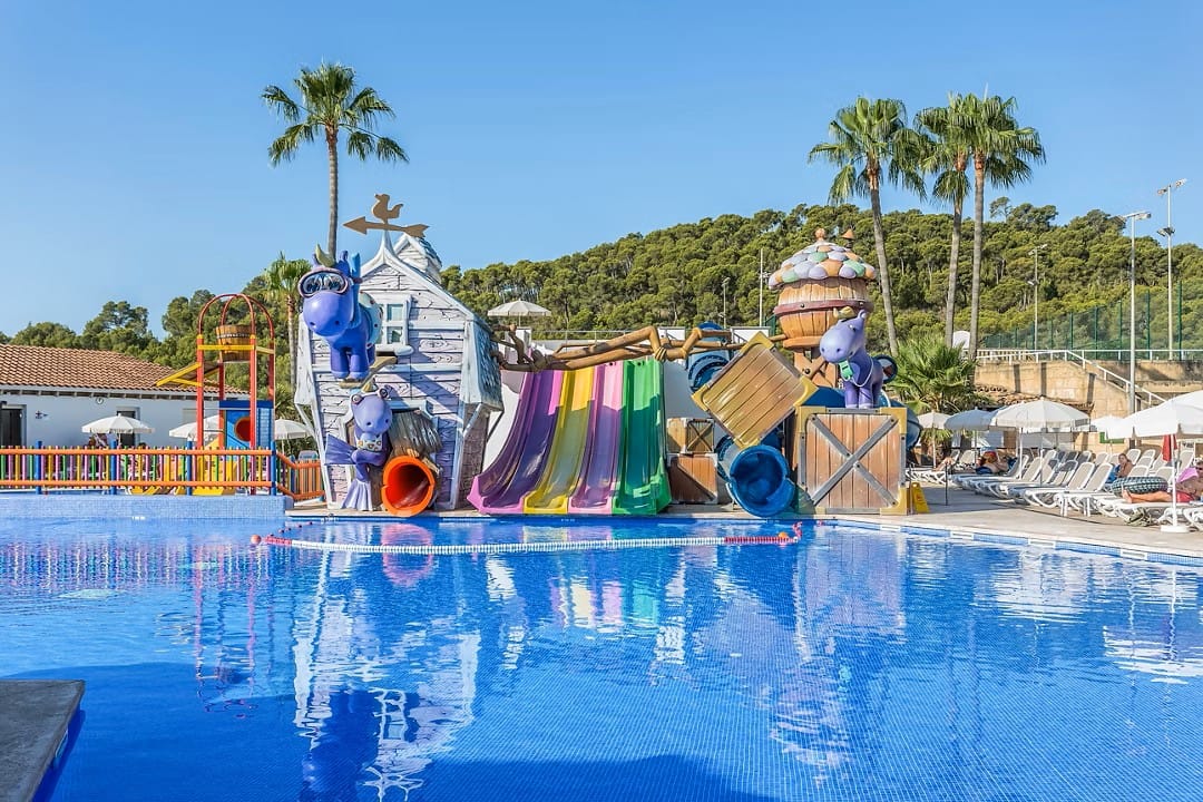 hotels with family rooms
