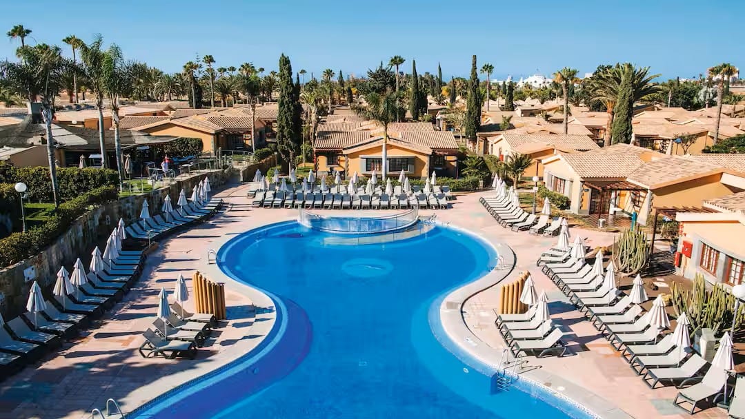 hotel with a short transfer