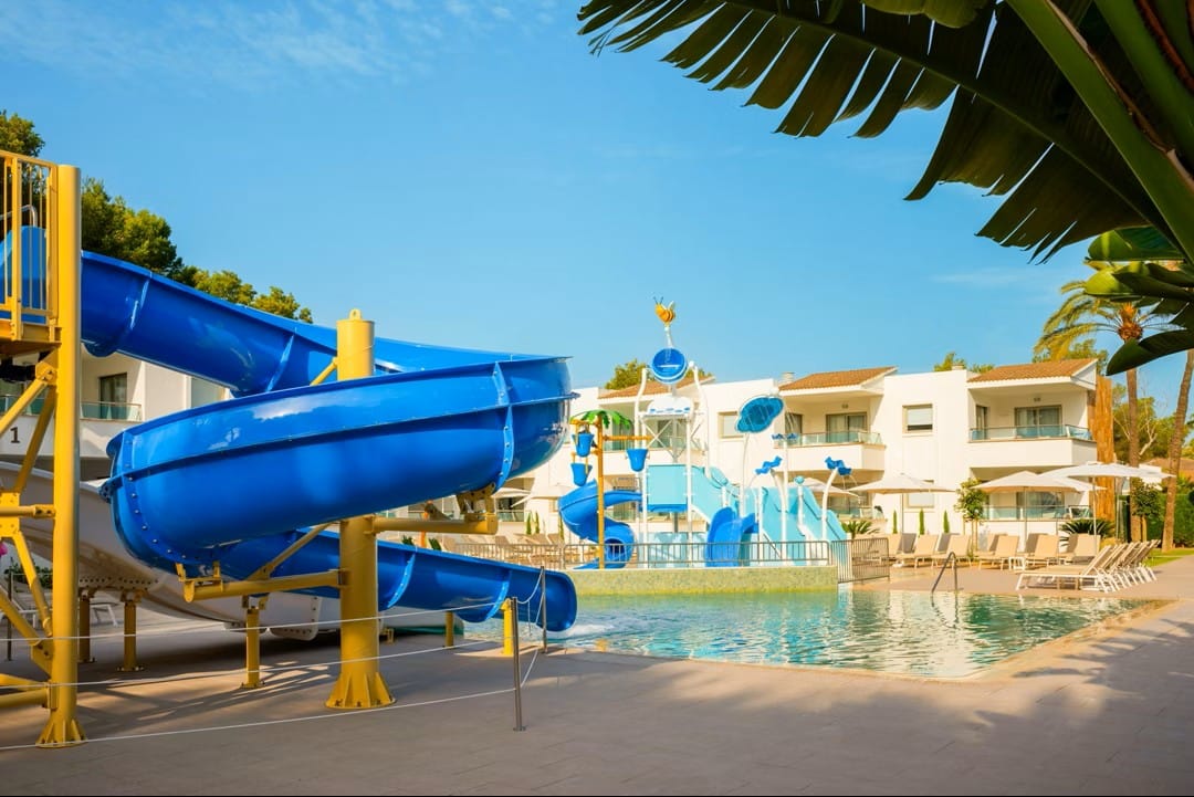 beachfront hotel for families
