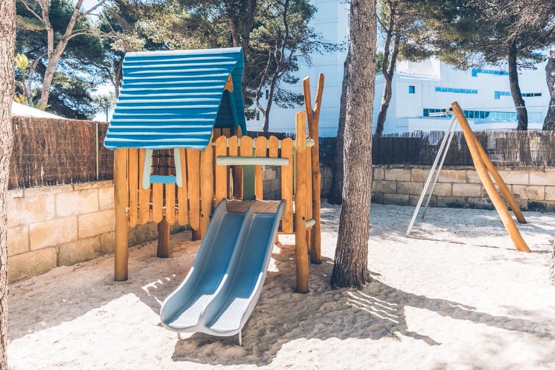 beachfront hotel for families