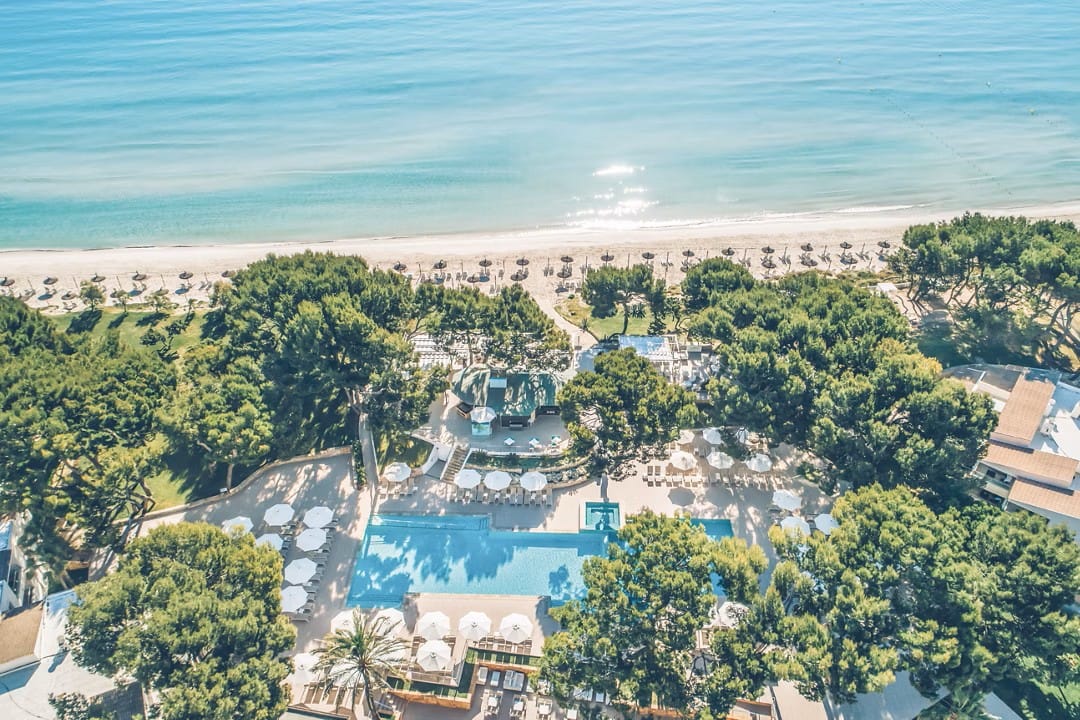 beachfront hotel for families